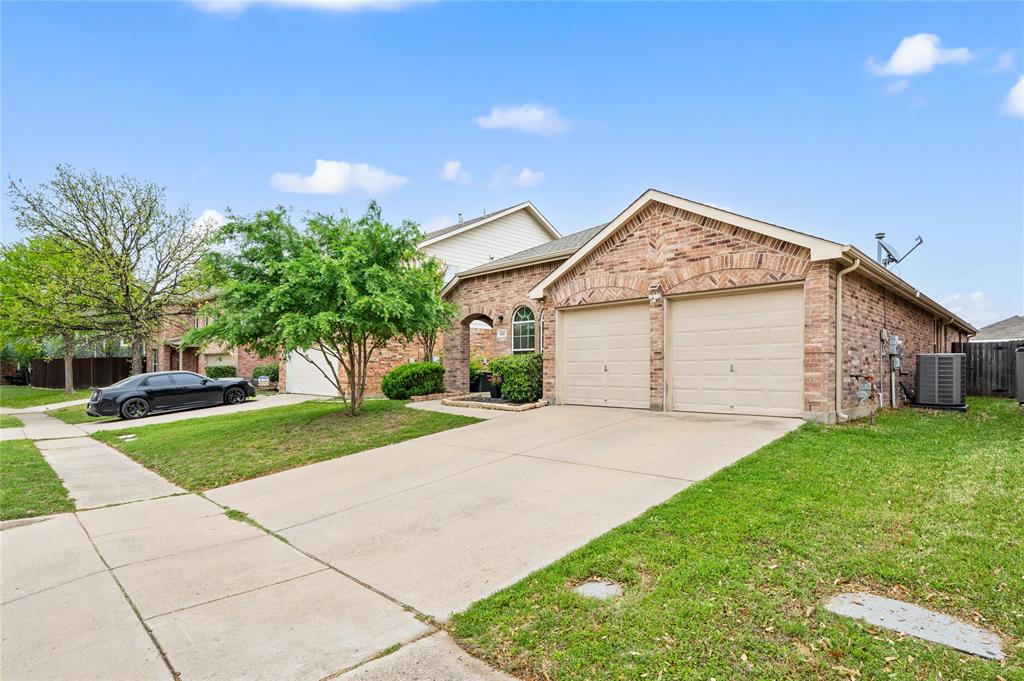 4257 Highgate Road Fort Worth, TX 76244 - Photo 2 of 28