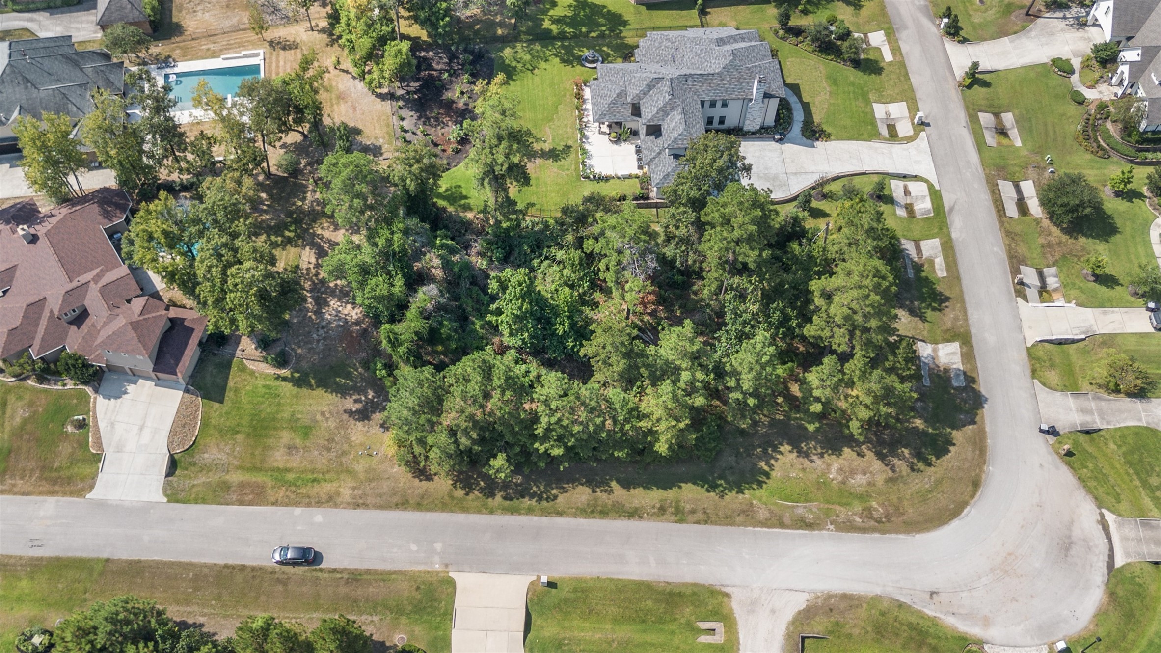 27919 Inspire Crest Landing Spring, TX 77386 - Photo 10 of 17 an aerial view of a house with a yard and garden