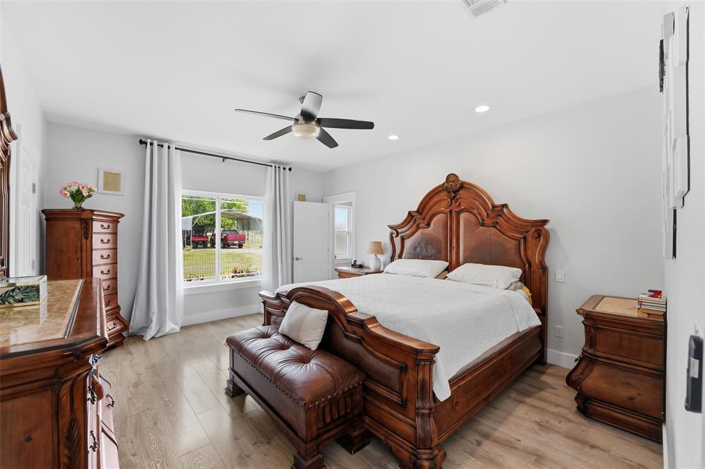 1414 Rs County Road 1605 Point, TX 75472 - Photo 16 of 40