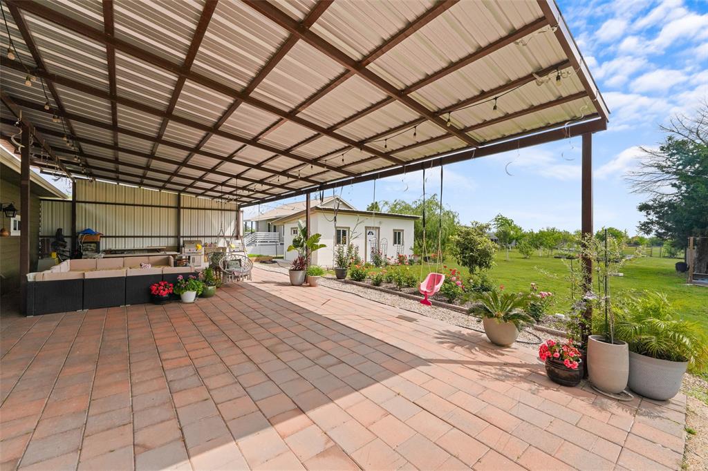 1414 Rs County Road 1605 Point, TX 75472 - Photo 29 of 40