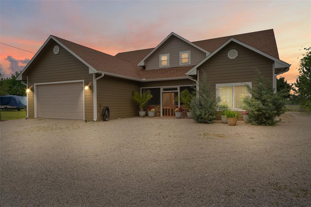 1414 Rs County Road 1605 Point, TX 75472 - Photo 3 of 40