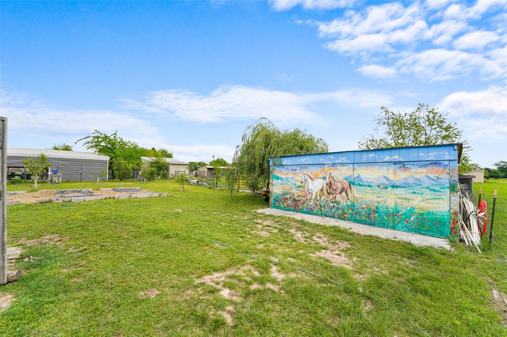 1414 Rs County Road 1605 Point, TX 75472 - Photo 36 of 40