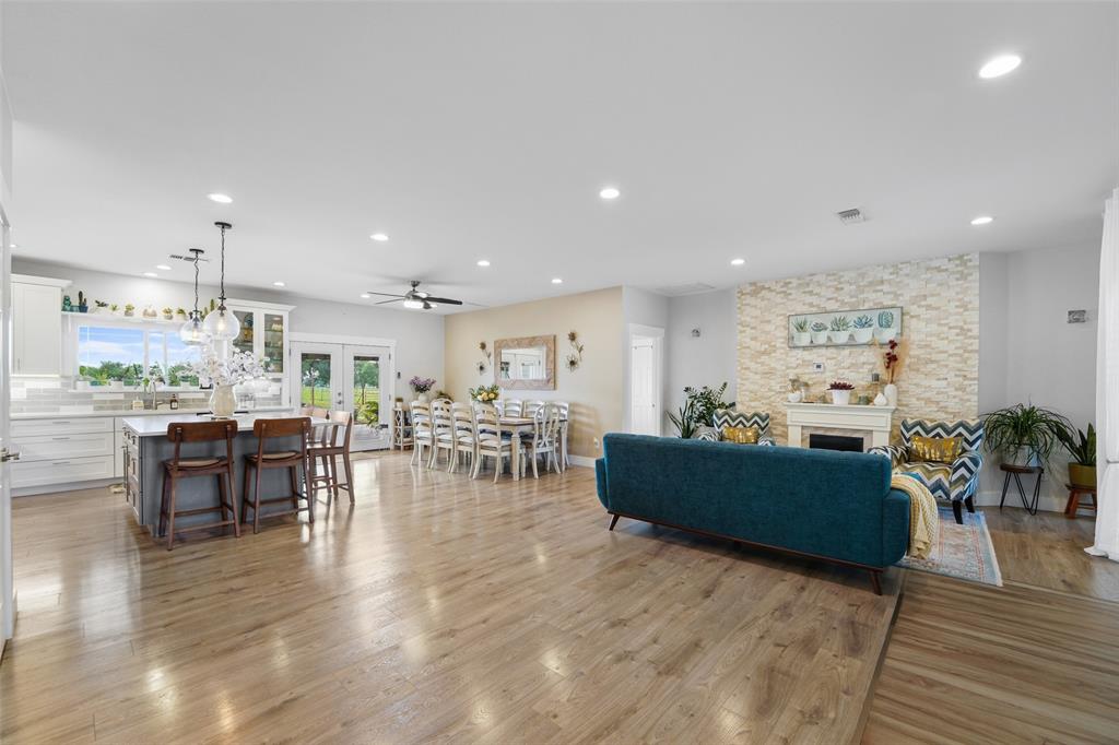 1414 Rs County Road 1605 Point, TX 75472 - Photo 5 of 40