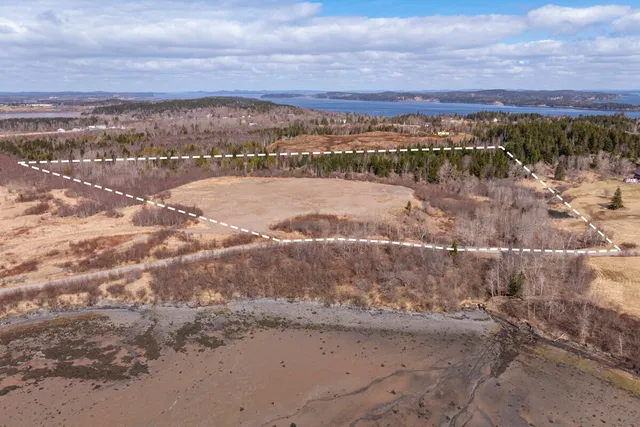 $299,000 | 7 Deep Cove Road, Eastport, ME 04631