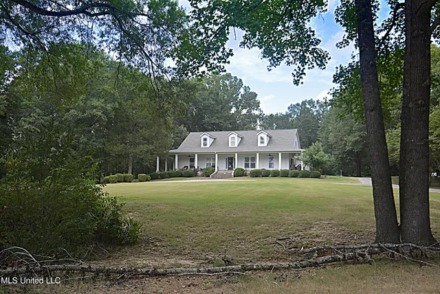 $635,000 | 6620 Vaiden Road, Hernando, MS 38632