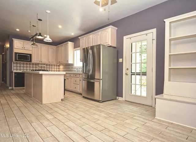 $635,000 | 6620 Vaiden Road, Hernando, MS 38632