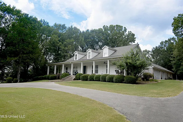 $635,000 | 6620 Vaiden Road, Hernando, MS 38632
