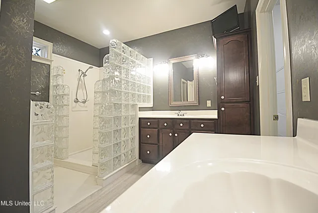 $635,000 | 6620 Vaiden Road, Hernando, MS 38632