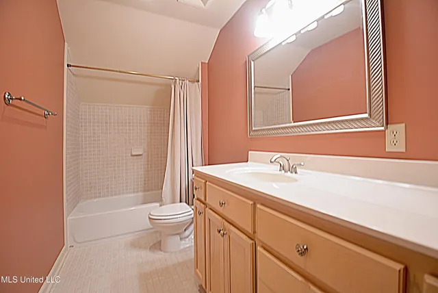 $635,000 | 6620 Vaiden Road, Hernando, MS 38632