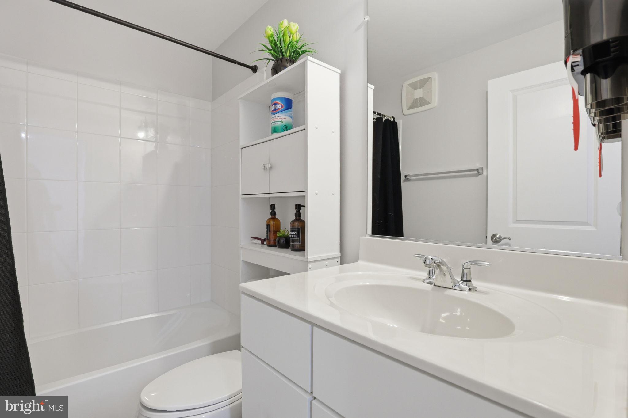 2739 Pinebrook Road Landover, MD 20785 - Photo 28 of 38