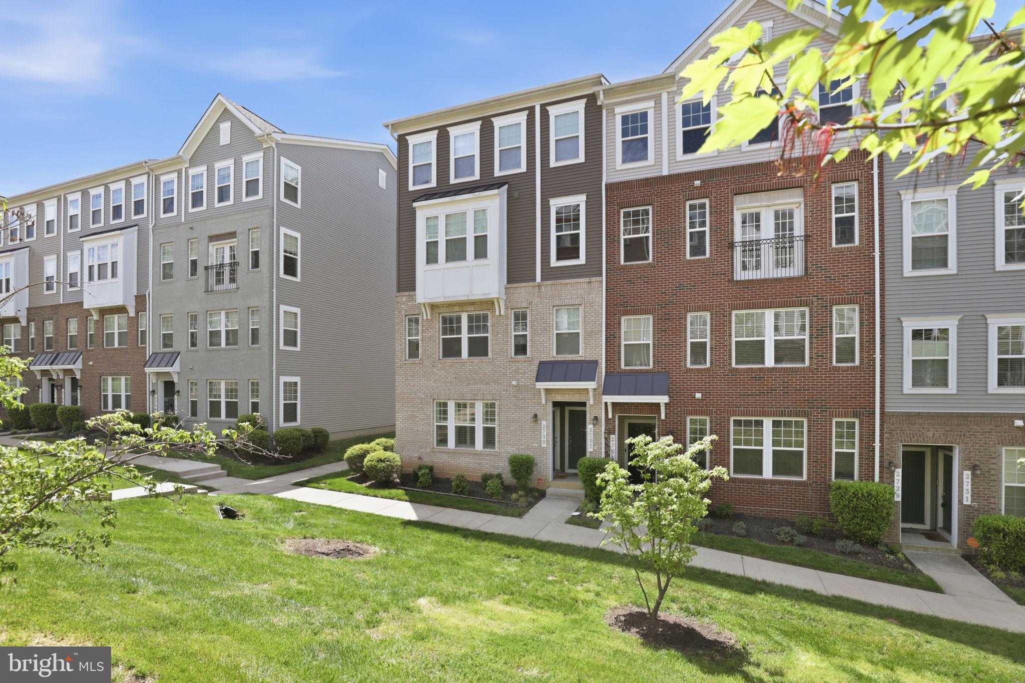 2739 Pinebrook Road Landover, MD 20785 - Photo 3 of 38