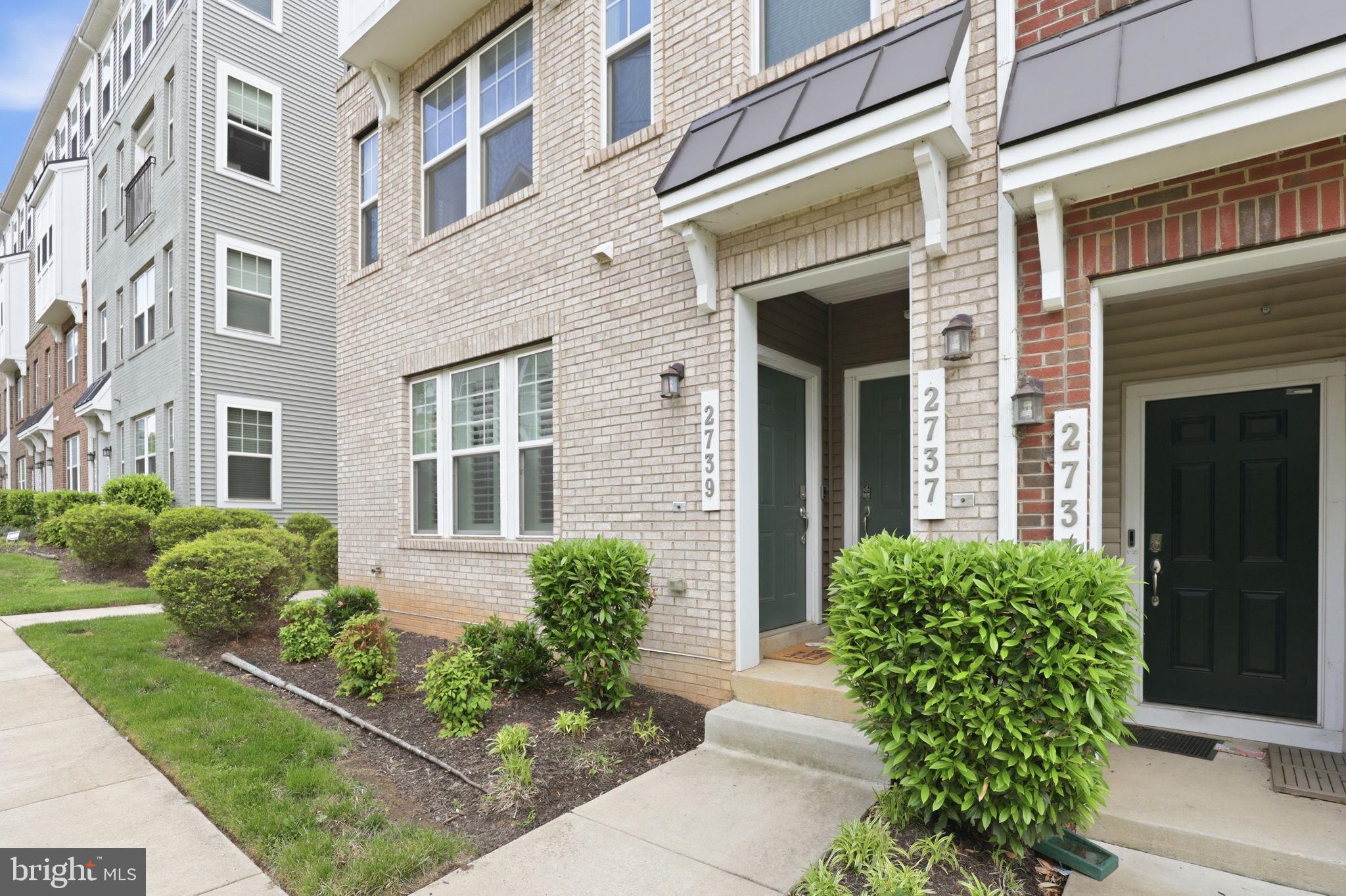2739 Pinebrook Road Landover, MD 20785 - Photo 4 of 38