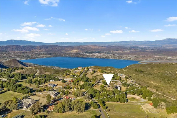 $1,299,000 | 17705 Rodeo Road, Lake Elsinore, CA 92530