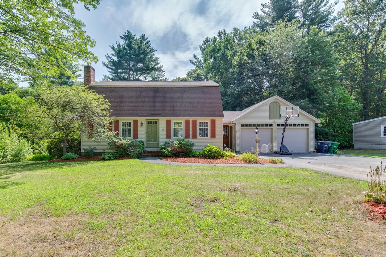 58 New Searles Road Nashua, NH 03062 - Photo 3 of 33 Gallery Image 3
