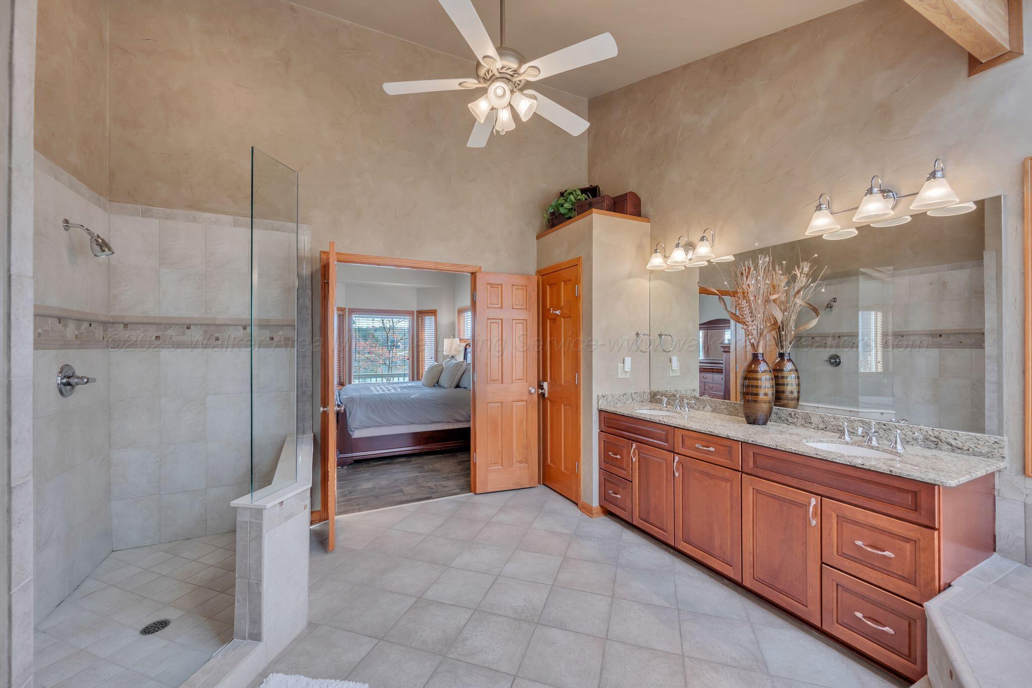 1851 South Stoney Road Double Springs, AL 35553 - Photo 22 of 50 Master Bathroom