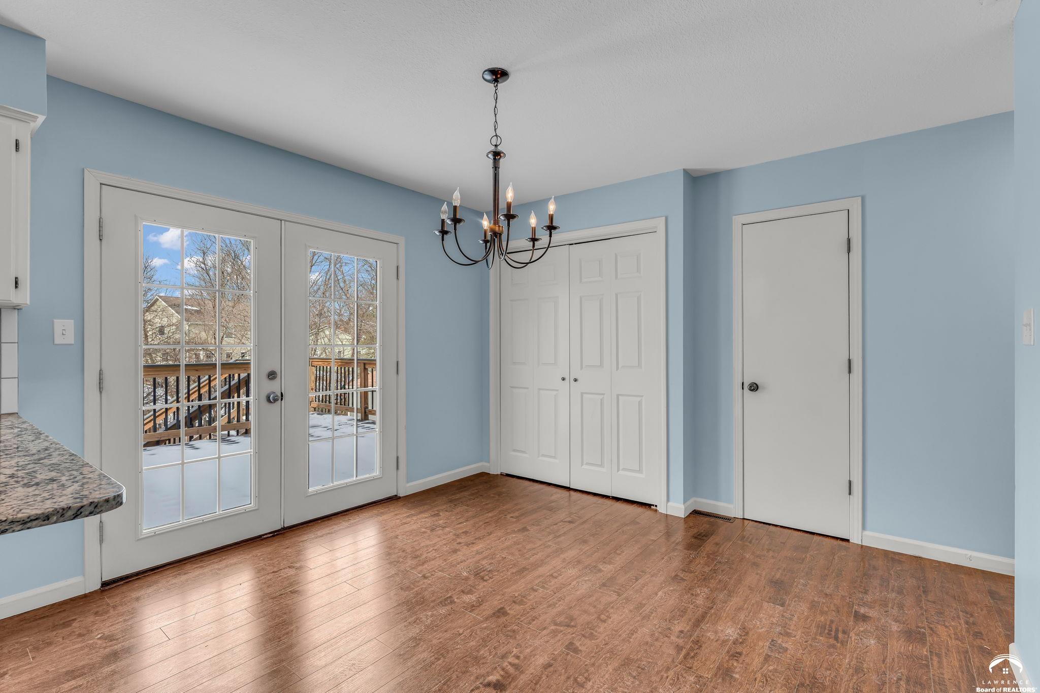 2921 South Kensington Road Lawrence, KS 66046 - Photo 16 of 42