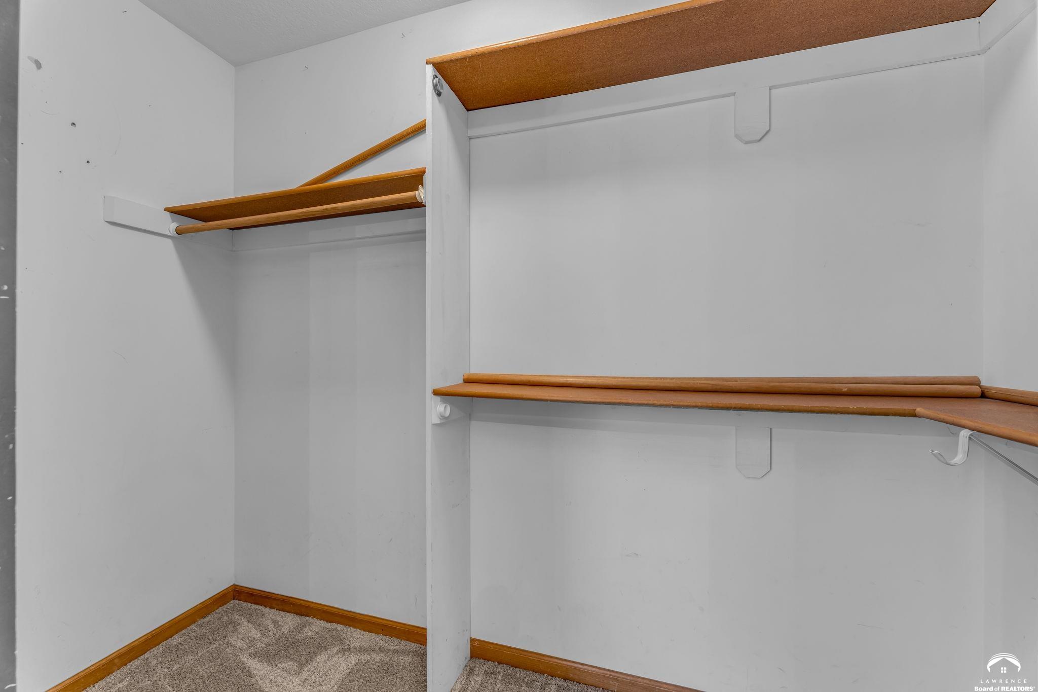 2921 South Kensington Road Lawrence, KS 66046 - Photo 29 of 42