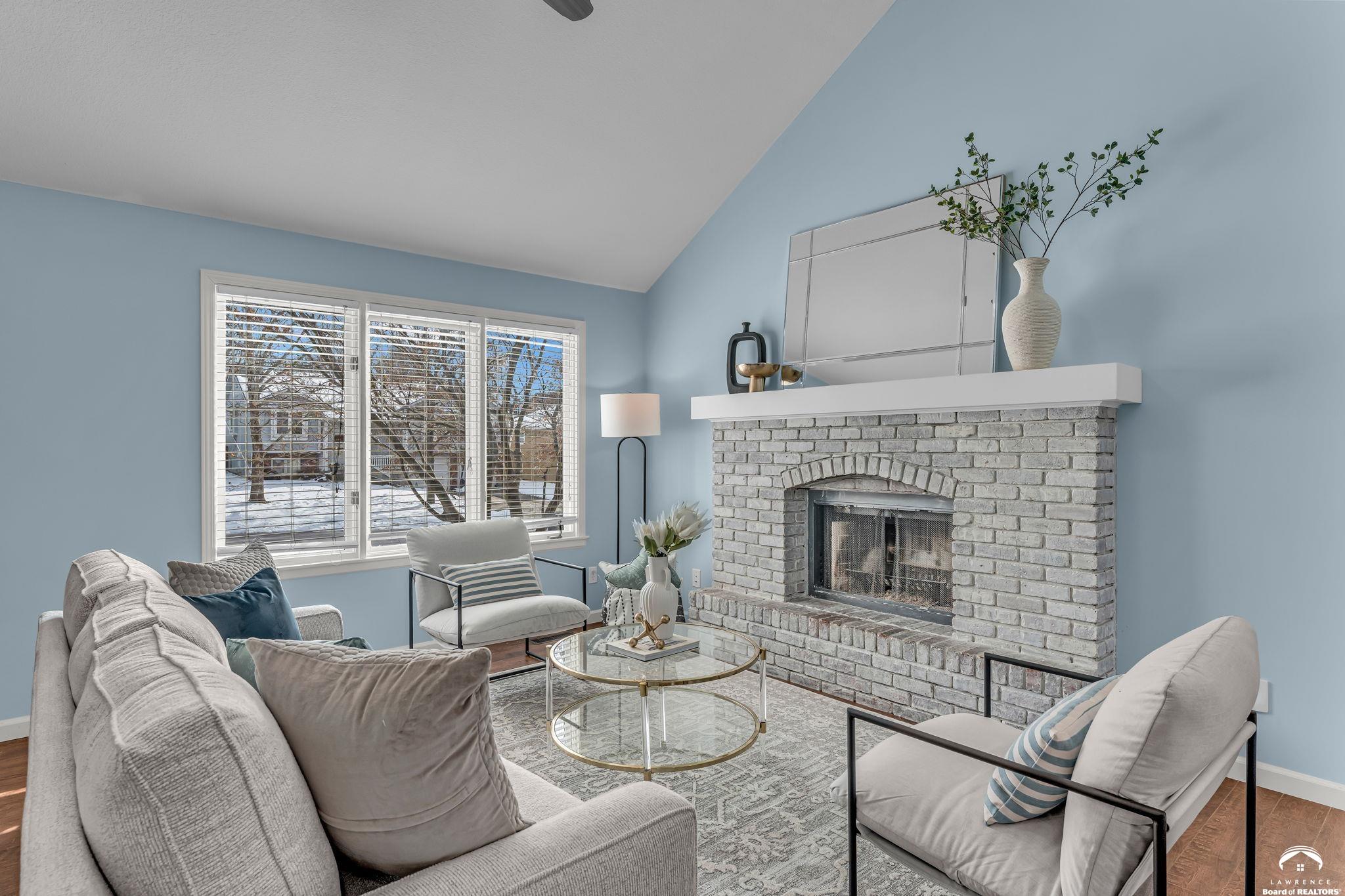 2921 South Kensington Road Lawrence, KS 66046 - Photo 6 of 42