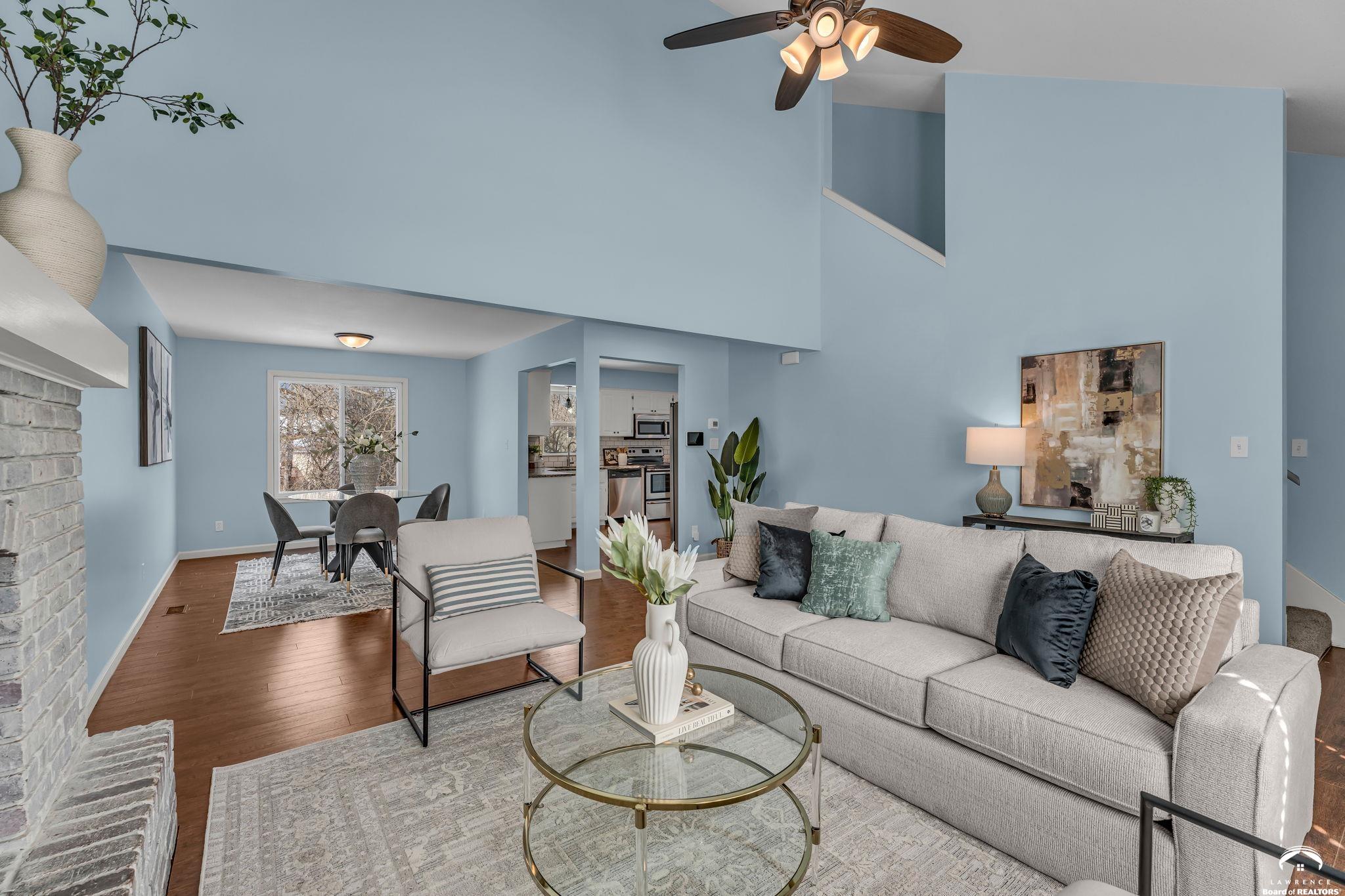 2921 South Kensington Road Lawrence, KS 66046 - Photo 7 of 42