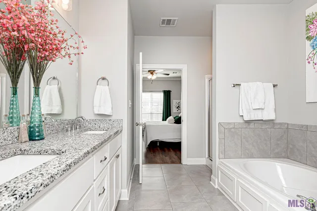 $2,400 | 8110 Stonelake Avenue, Baton Rouge, LA 70820