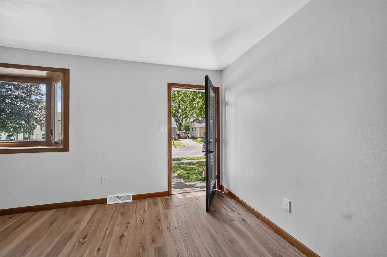 201 Irene Avenue Rochelle, IL 61068 - Photo 5 of 24