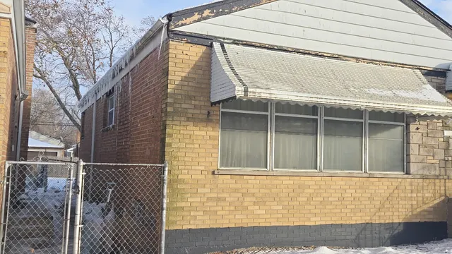 a view of front door