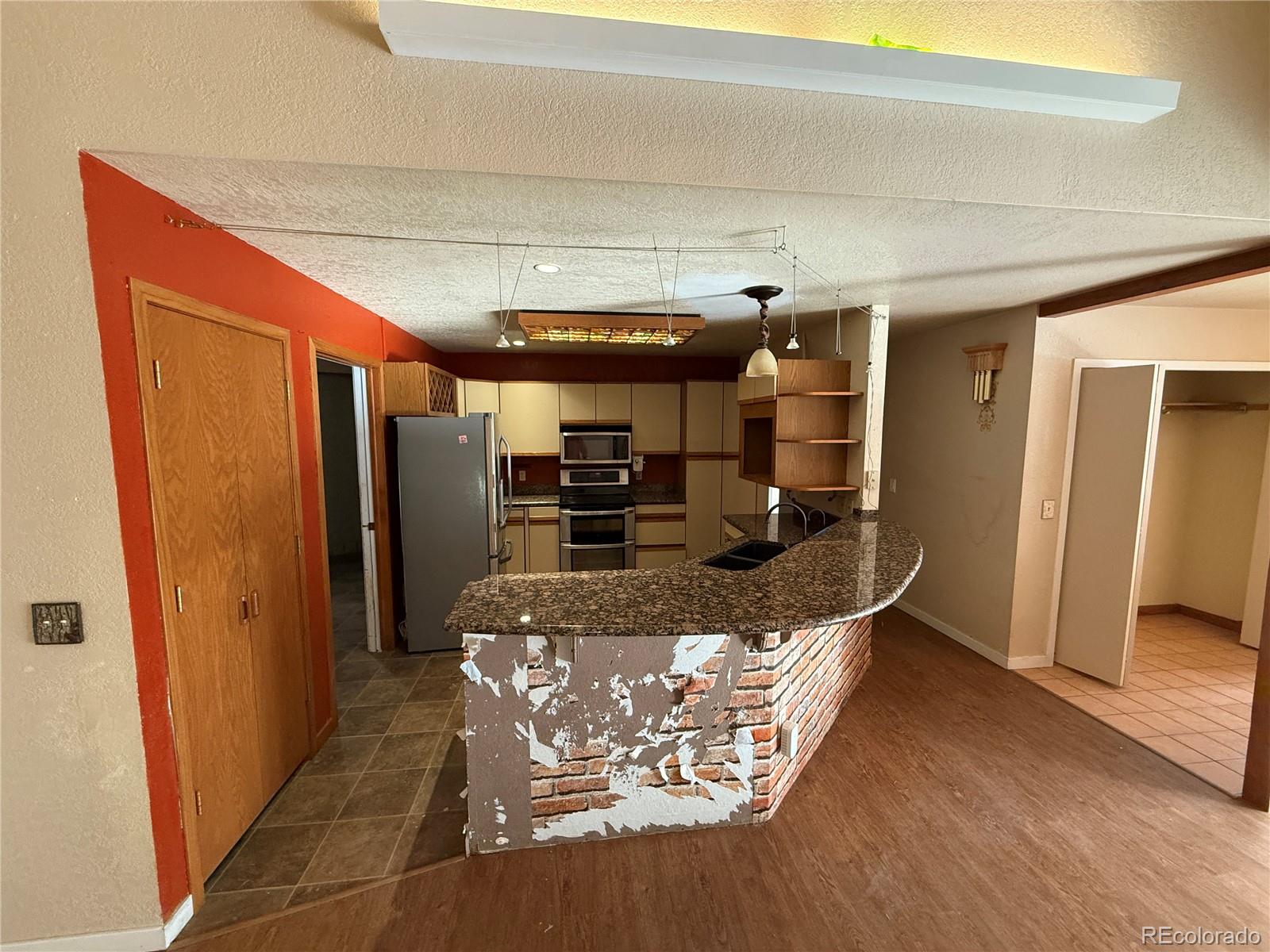 663 Aspen Road Golden, CO 80401 - Photo 10 of 43 Gallery Image 10