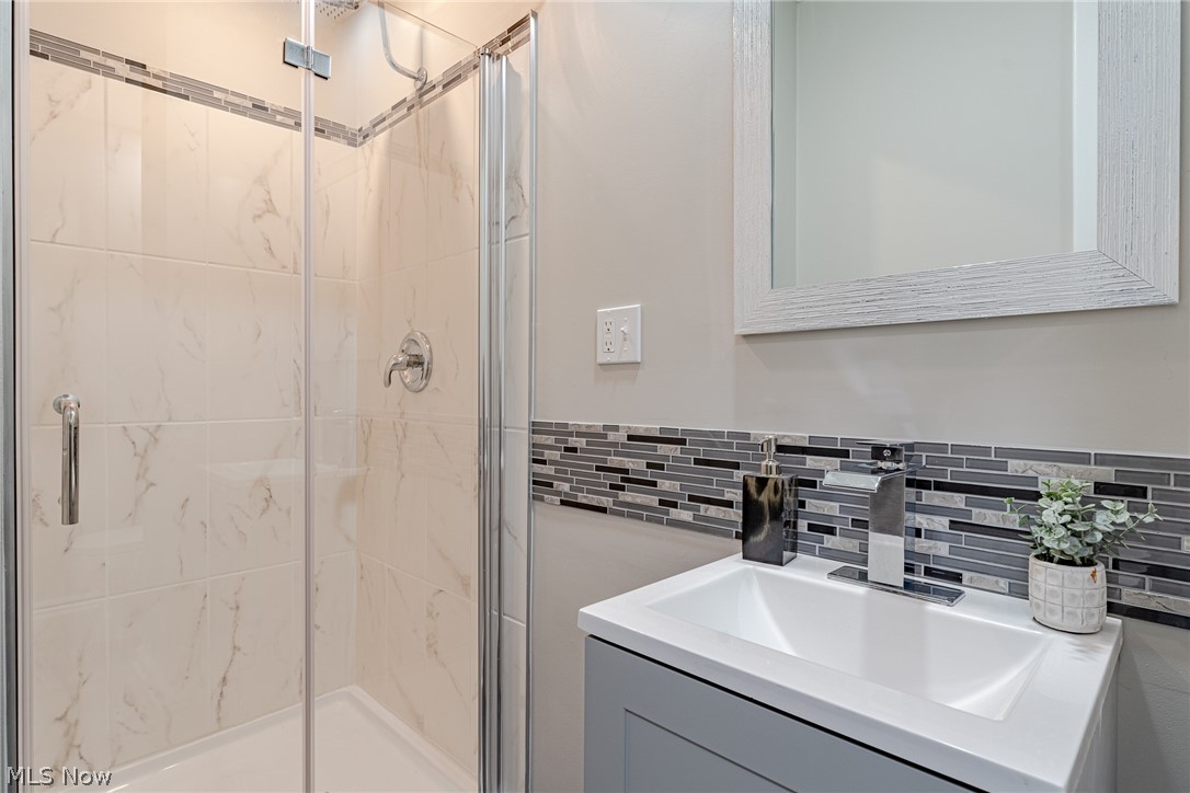 11664 Lyman Road Chesterland, OH 44026 - Photo 25 of 31 Gallery Image 25