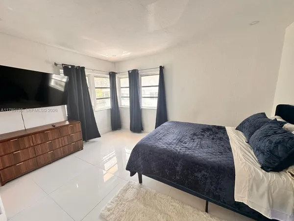 $4,000 | 760 Euclid Avenue, Unit 204, Miami Beach, FL 33139