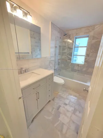 $3,600 | 760 Euclid Avenue, Unit 204, Miami Beach, FL 33139