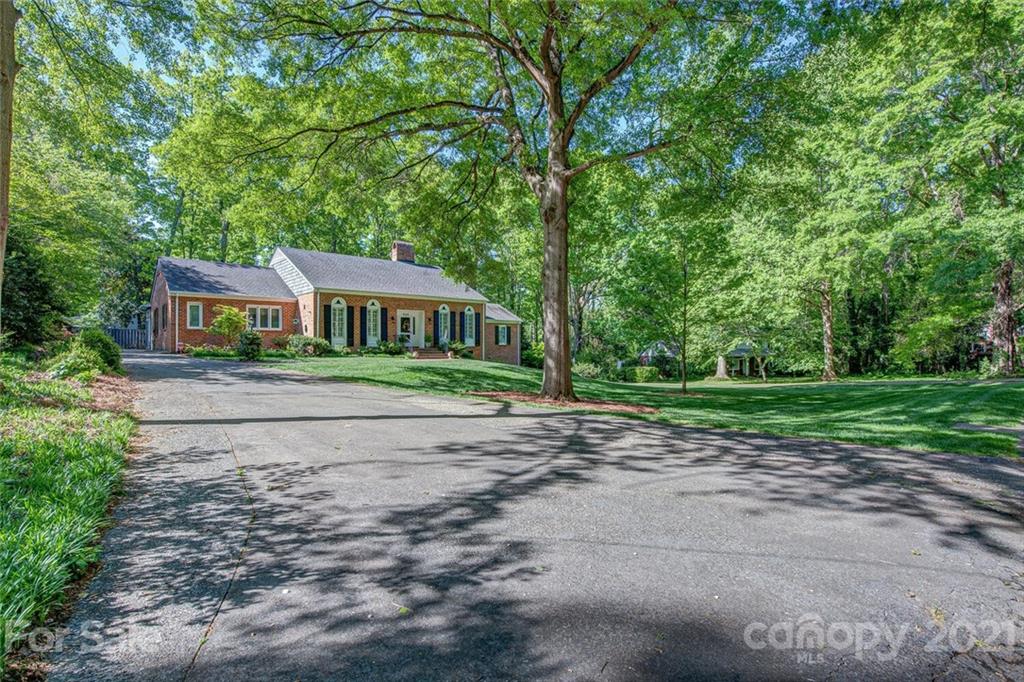 908 Elizabeth Road Shelby, NC 28150 - Photo 2 of 35 Gallery Image 2