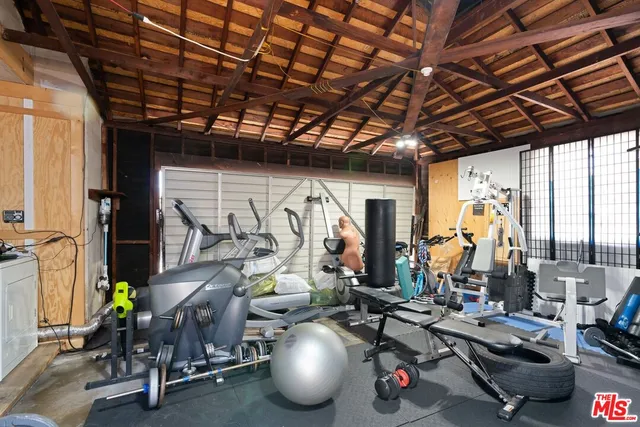 $799,000 | 18741 Covello Street, Reseda, CA 91335