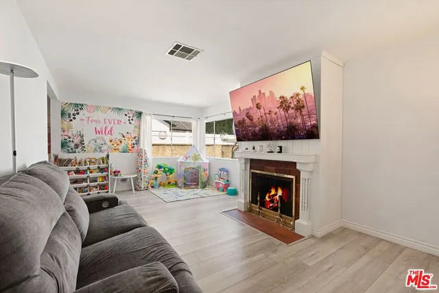 $799,000 | 18741 Covello Street, Reseda, CA 91335