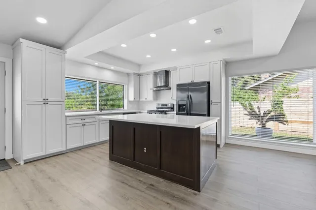 $2,850 | 5113 Loyola Lane, Austin, TX 78723