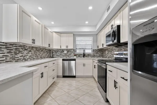 $2,500 | 492 Piedmont Court, Delray Beach, FL 33484