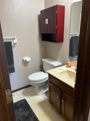 $209,000 | 2 Lakeridge Drive, Arkansas City, KS 67005