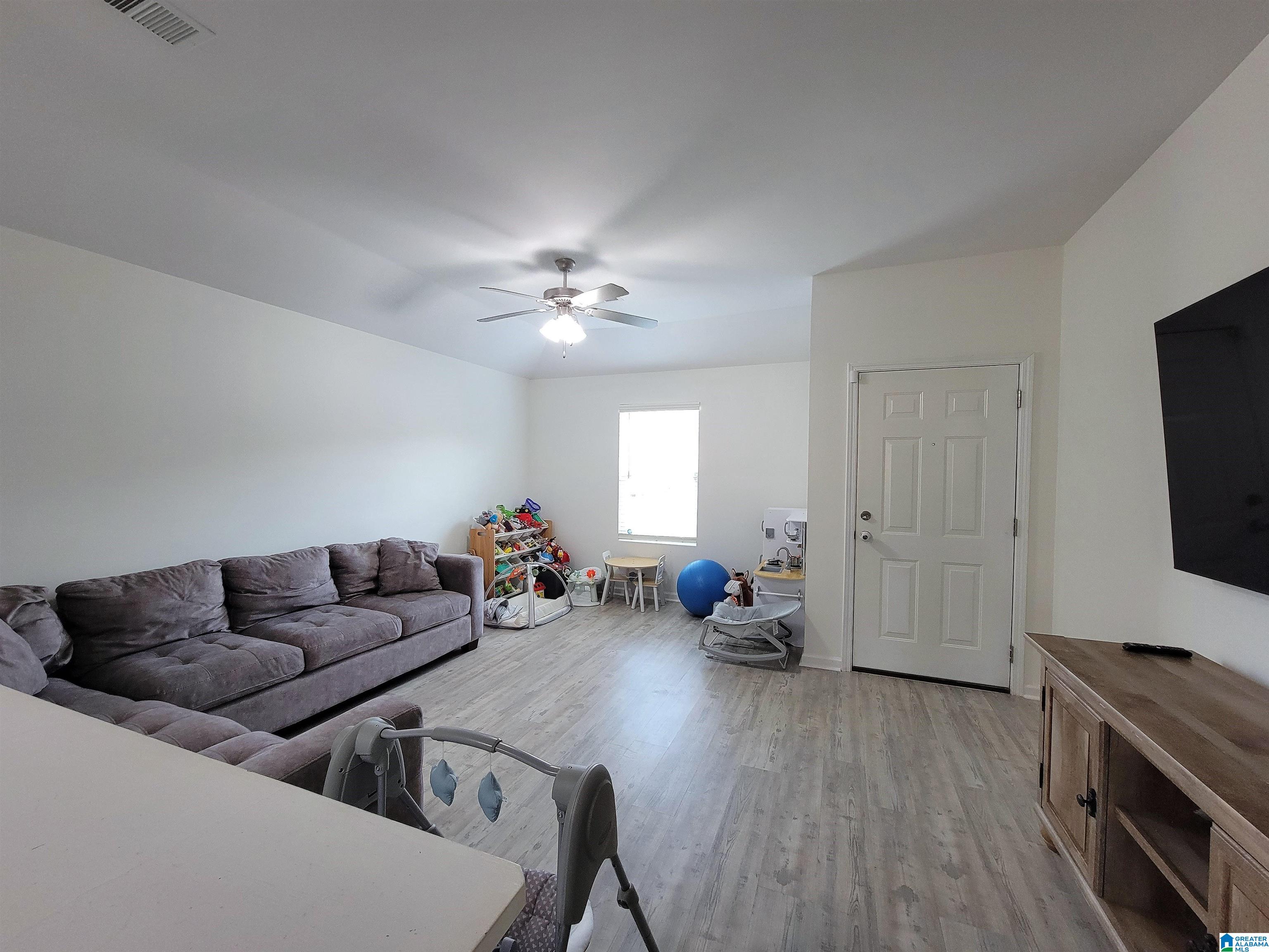 304 Maggie Way Calera, AL 35040 - Photo 9 of 20