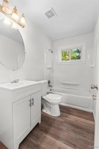 $129,900 | 223 Cool Valley Drive, Fenton, MO 63026