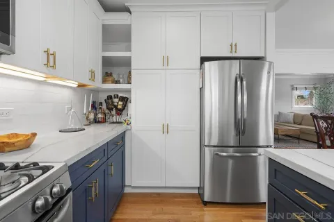 $1,349,900 | 3725 Crane Place, San Diego, CA 92103