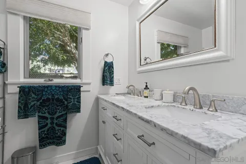 $1,349,900 | 3725 Crane Place, San Diego, CA 92103