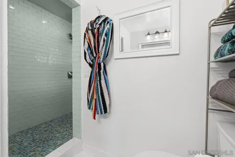 $1,349,900 | 3725 Crane Place, San Diego, CA 92103