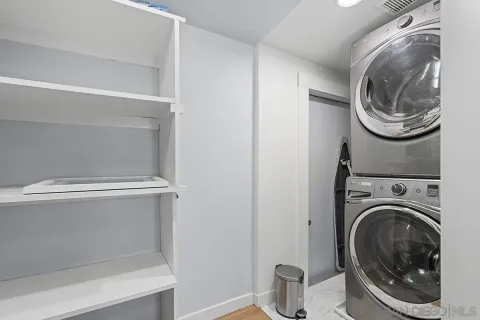 $1,349,900 | 3725 Crane Place, San Diego, CA 92103