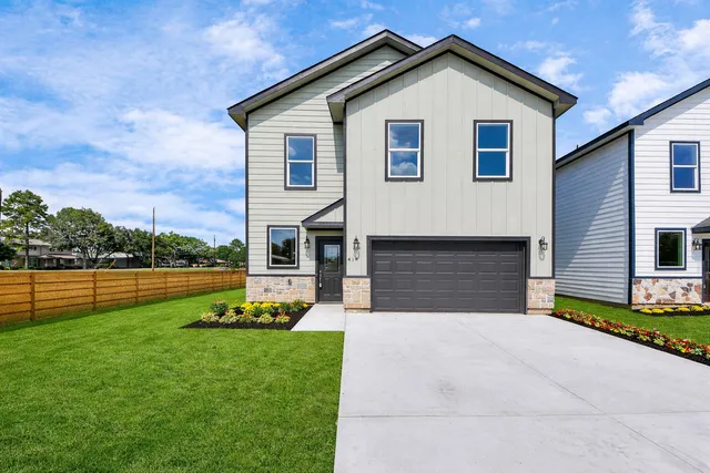 $1,950 | 414 North 4th Street, Beasley, TX 77417