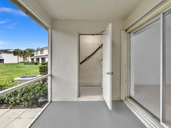 $2,425 | 8 Key W Court, Unit 8, Weston, FL 33326