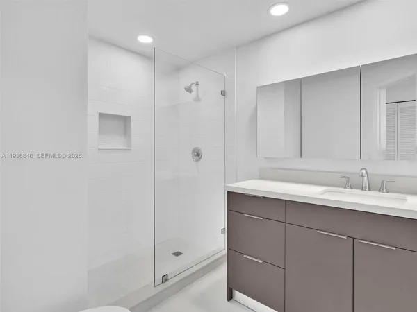 $2,425 | 8 Key W Court, Unit 8, Weston, FL 33326