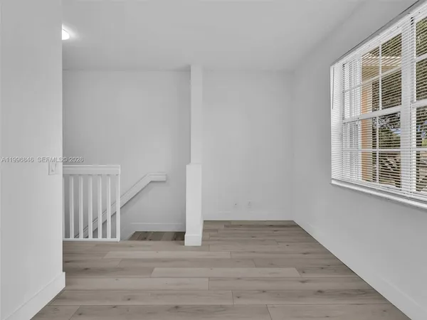 $2,425 | 8 Key W Court, Unit 8, Weston, FL 33326