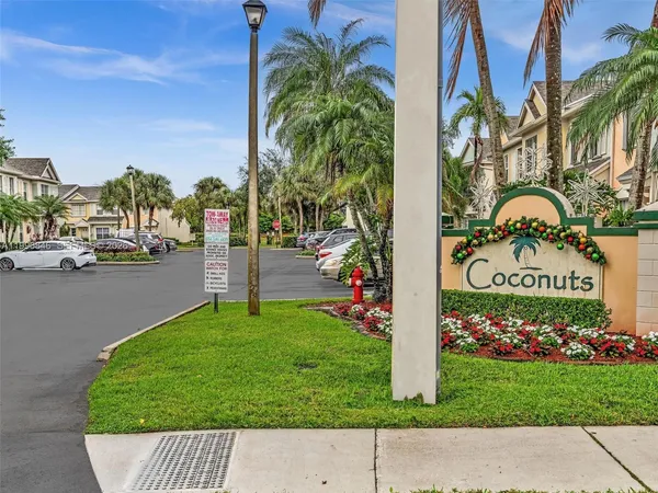 $2,425 | 8 Key W Court, Unit 8, Weston, FL 33326