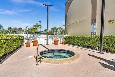 $2,425 | 8 Key W Court, Unit 8, Weston, FL 33326