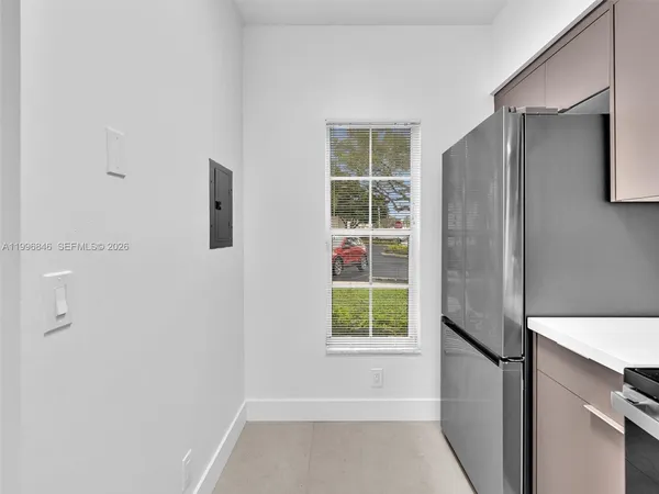 $2,425 | 8 Key W Court, Unit 8, Weston, FL 33326