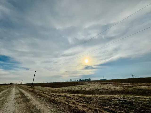 a view of a tennis court